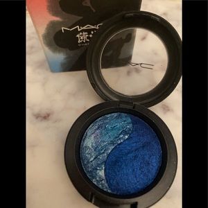 MAC Cosmetics Limited Edition Eye Shadow